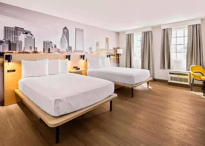 B&B Hotel Jacksonville Airport - Newly Renovated!